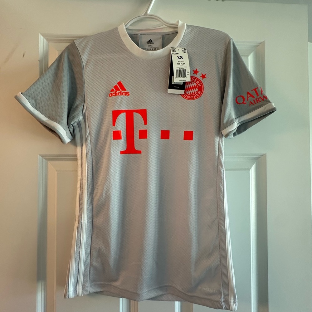 2020-2021 Bayern Munich Away Jersey XS